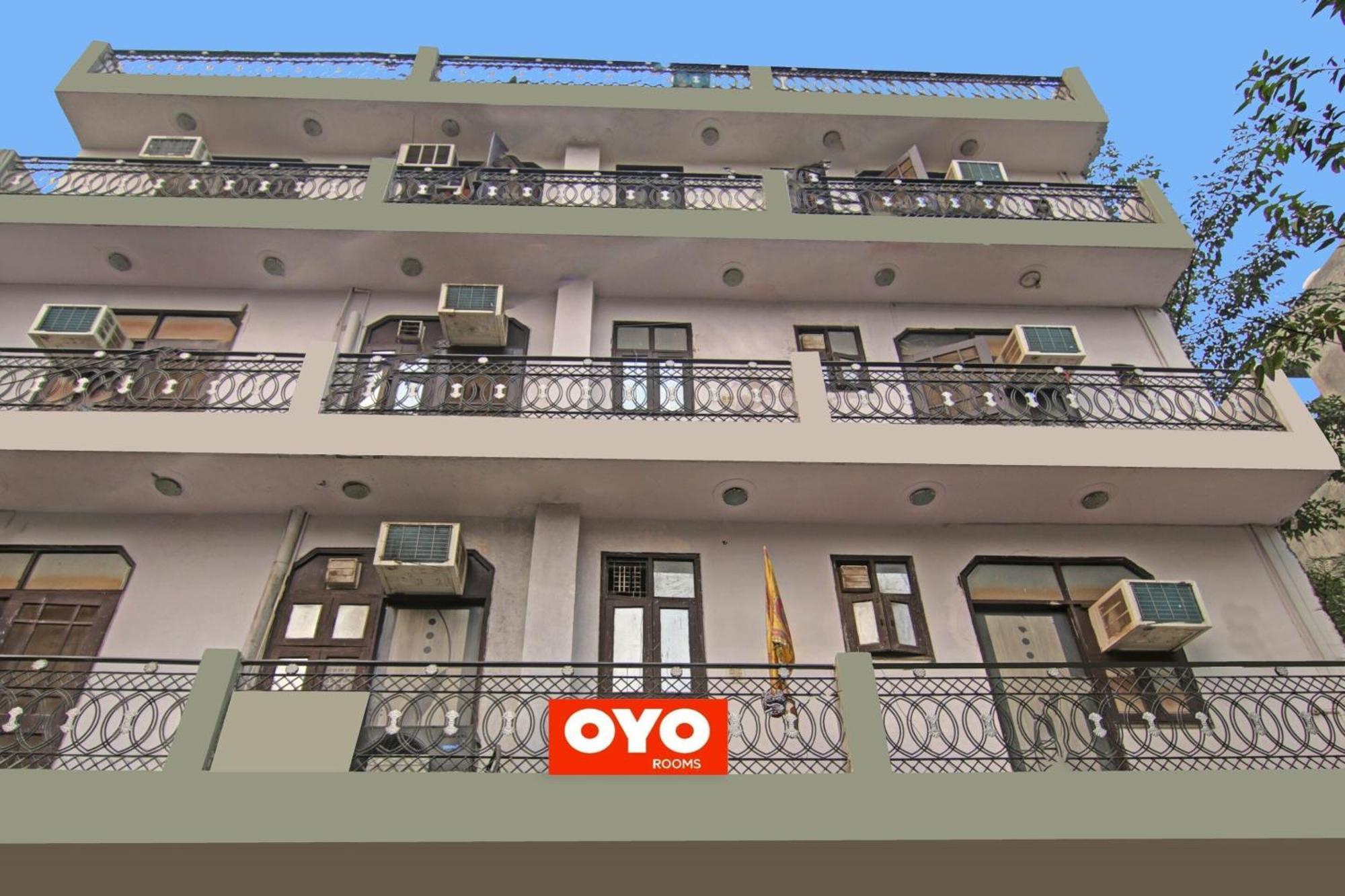 Flagship Hotel Decent Stay Near Pvr Vikaspuri Delhi 뉴델리 외부 사진