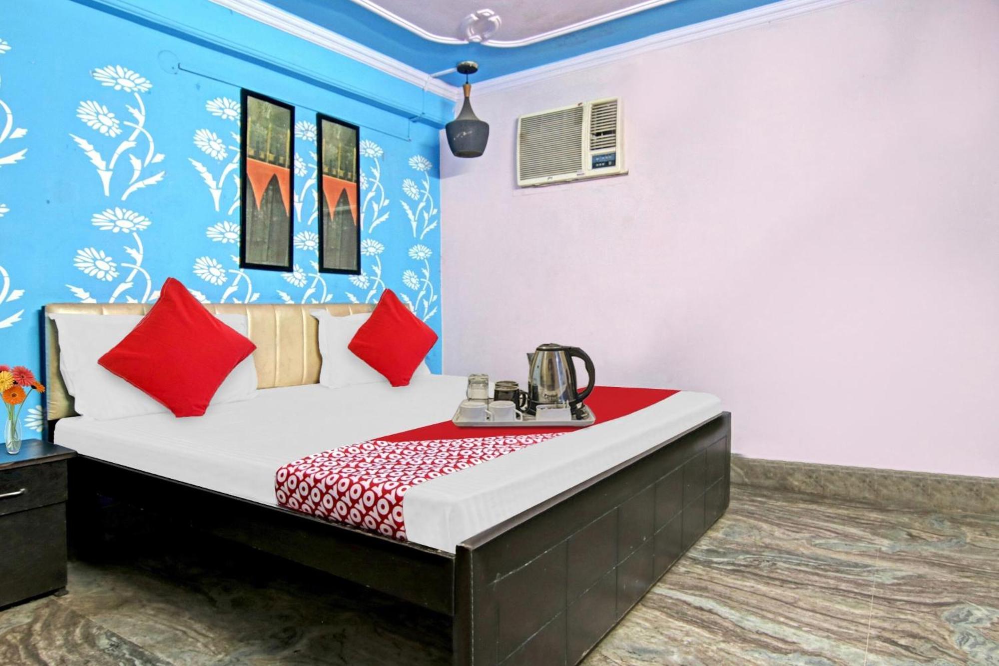 Flagship Hotel Decent Stay Near Pvr Vikaspuri Delhi 뉴델리 외부 사진